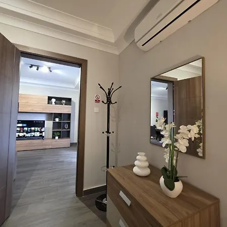 Modern 1bd Ground Floor At The Podium - Yacht Marina Area, Close To Valletta Lägenhet *